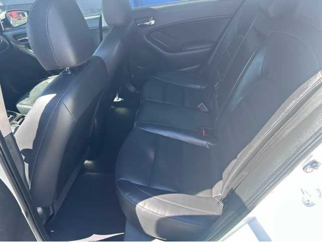 Kia Forte5 Image 7