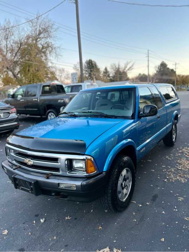 Chevrolet S-10 Image 4