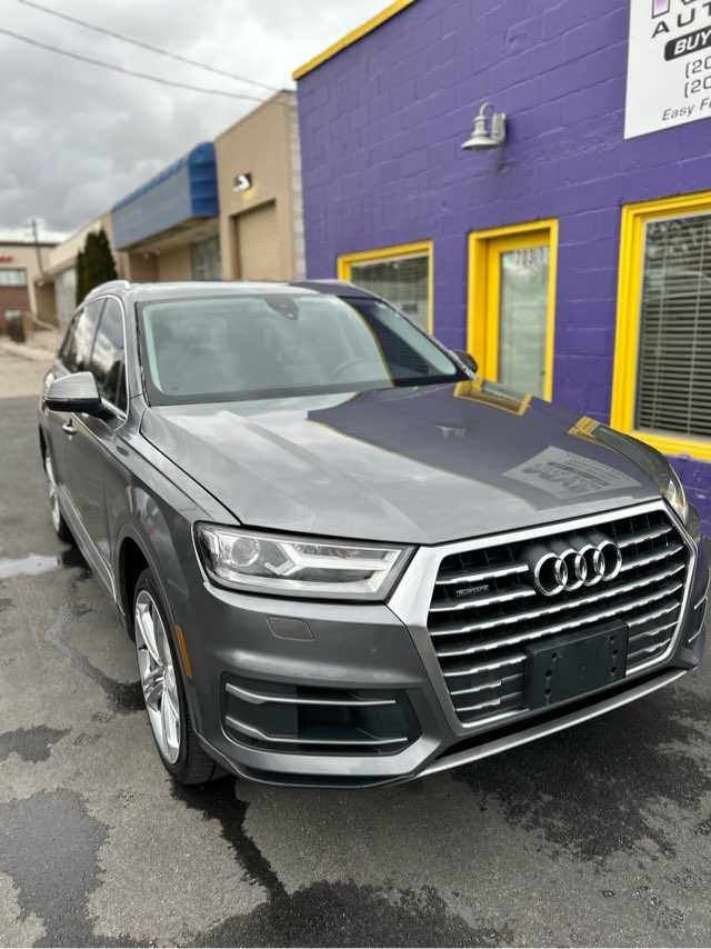 Audi Q7 Image 2