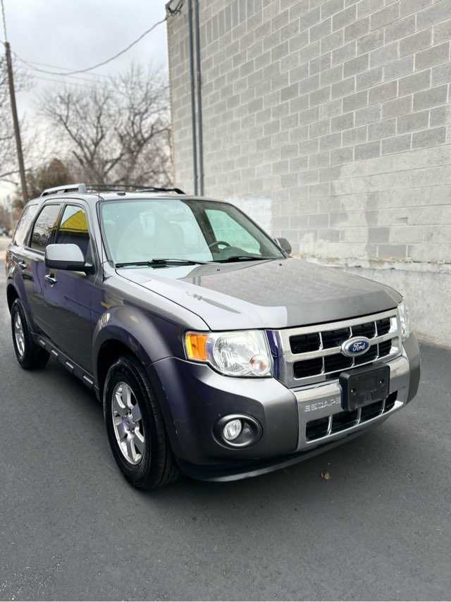 Ford Escape Image 2