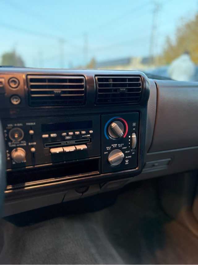 Chevrolet S-10 Image 16