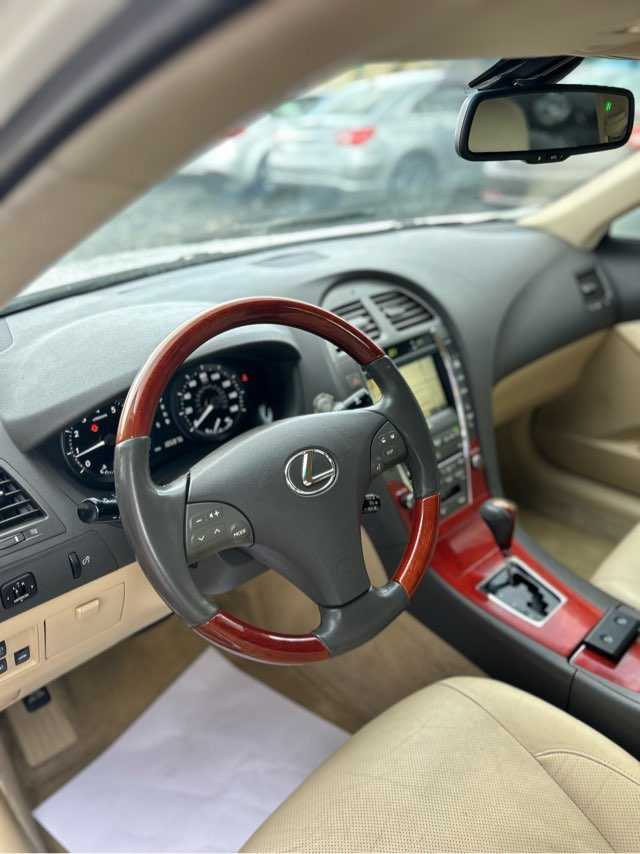 Lexus Es 350 Image 4