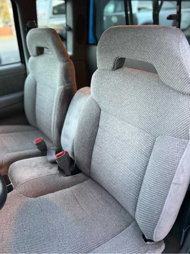 Chevrolet S-10 Image 10